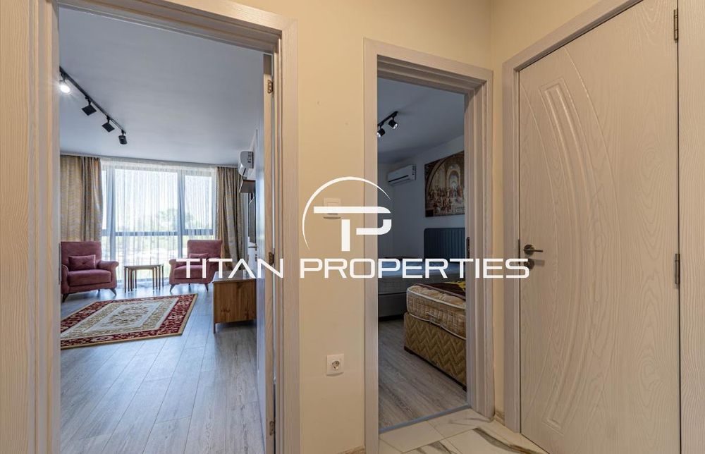 Двустаен апартамент под наем в Център