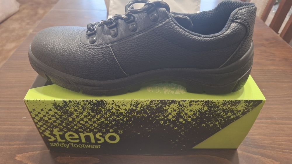 Работни обувки.20 лв.