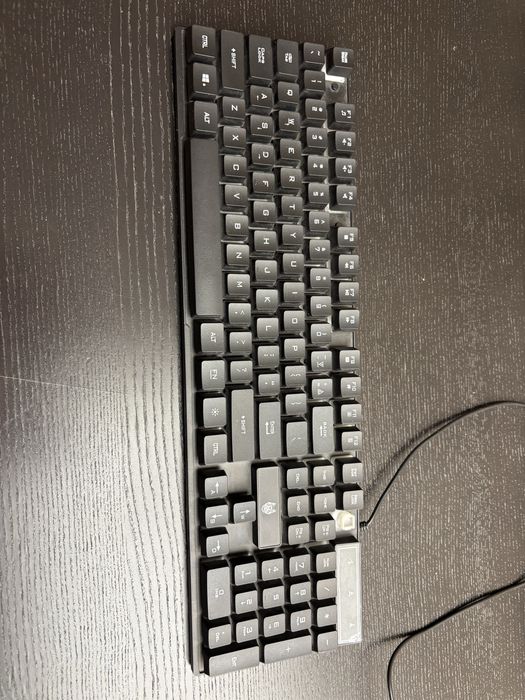 Tastatură gaming în stare impecabilă