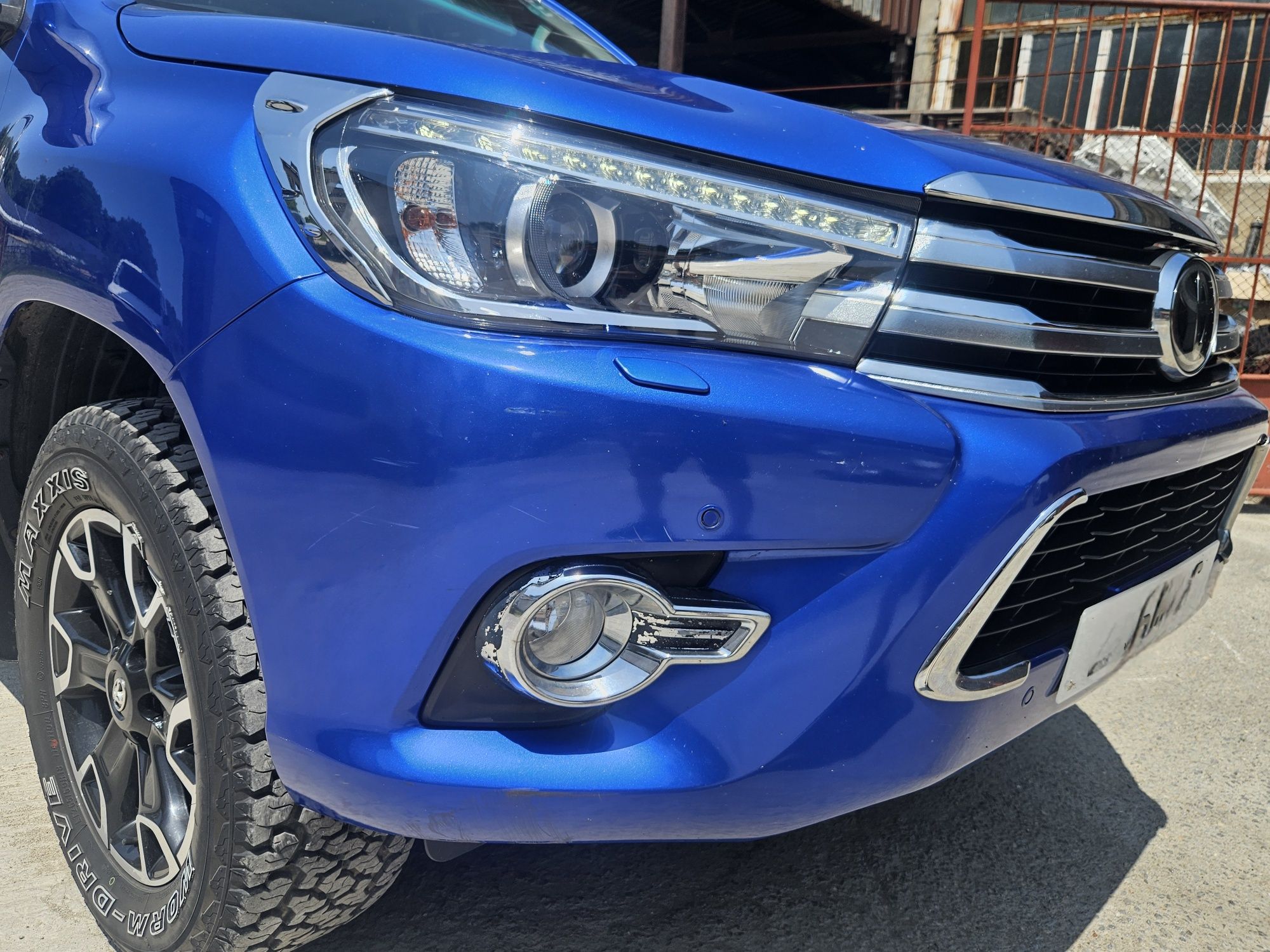Предна броня за Toyota Hilux 2016г.