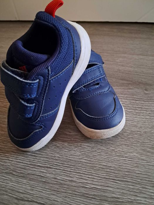 Детски маратонки адидас