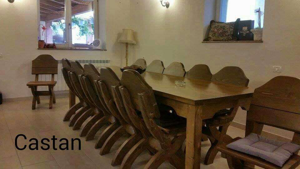 Masa si scaune interior foisor, terasa, filigorie