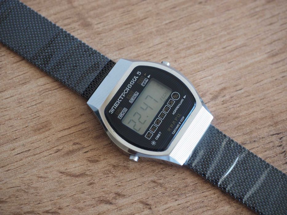 Elektronika 5, ceas de mână sovietic, funcțional, brățară nouă, URSS