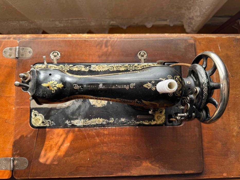 Vand masina de cusut singer