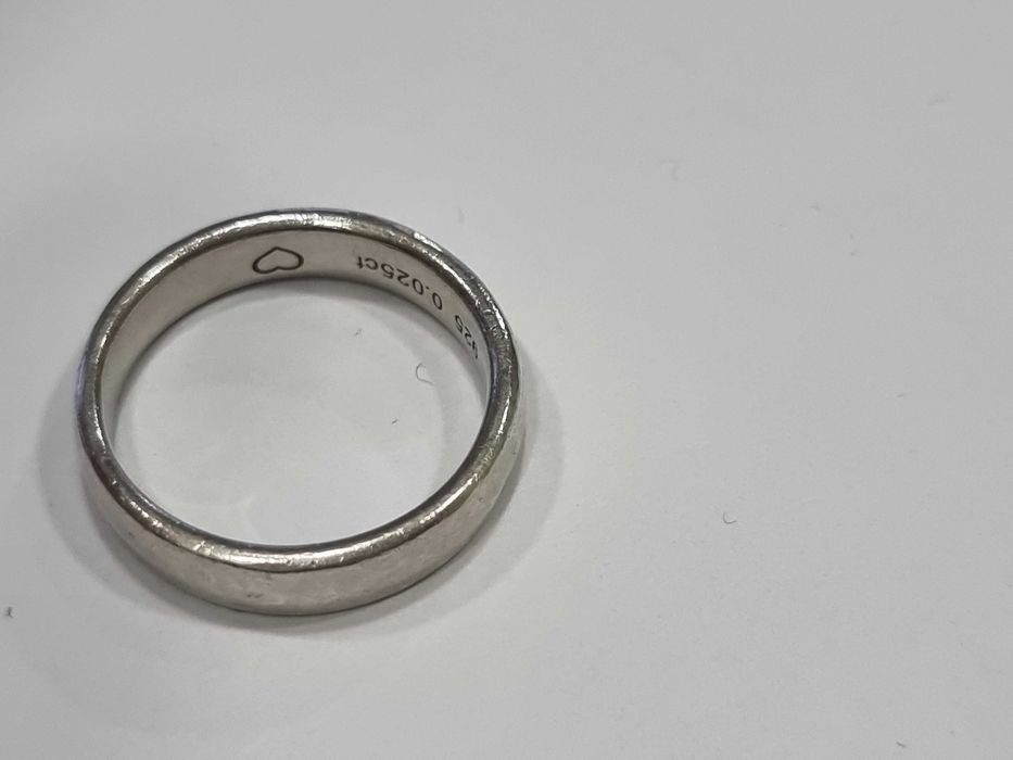 Сребърен пръстен с диамант