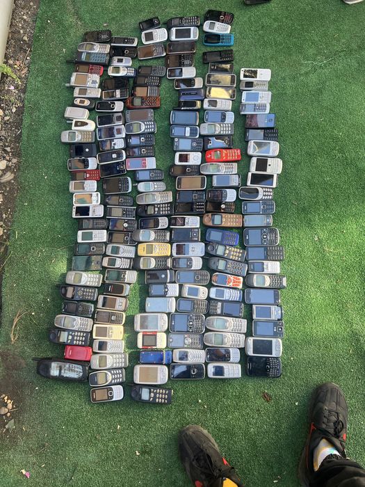 Telefoane vechi Nokia Mororola Siemens se vinde tot lotul