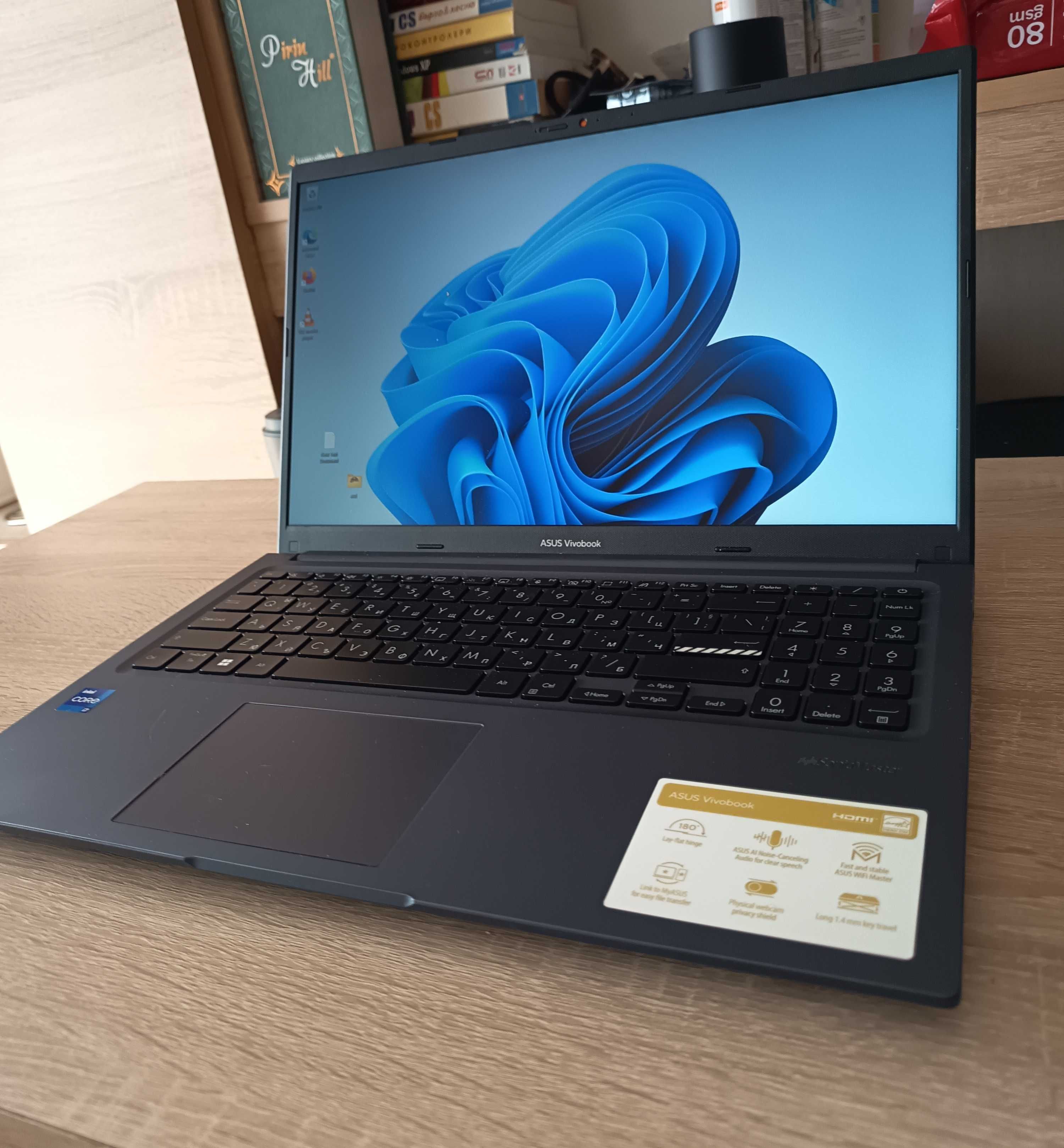 ASUS Vivobook 15 X1502ZA лаптоп в гаранция