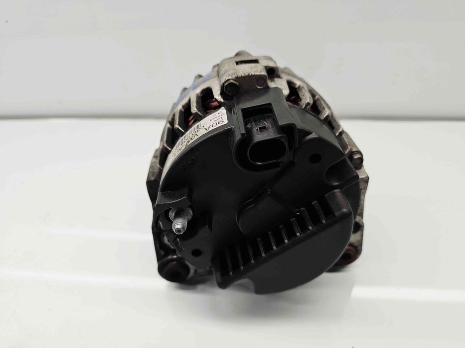 Alternator  Volkswagen Polo (9N) [Fabr 2001-2008] 03D903025J 1.2 Benz