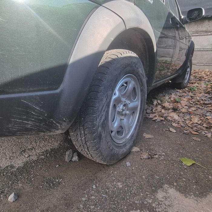 Vând Land Rover Freelander