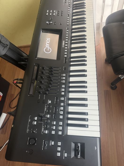 Vand orga Yamaha Genos