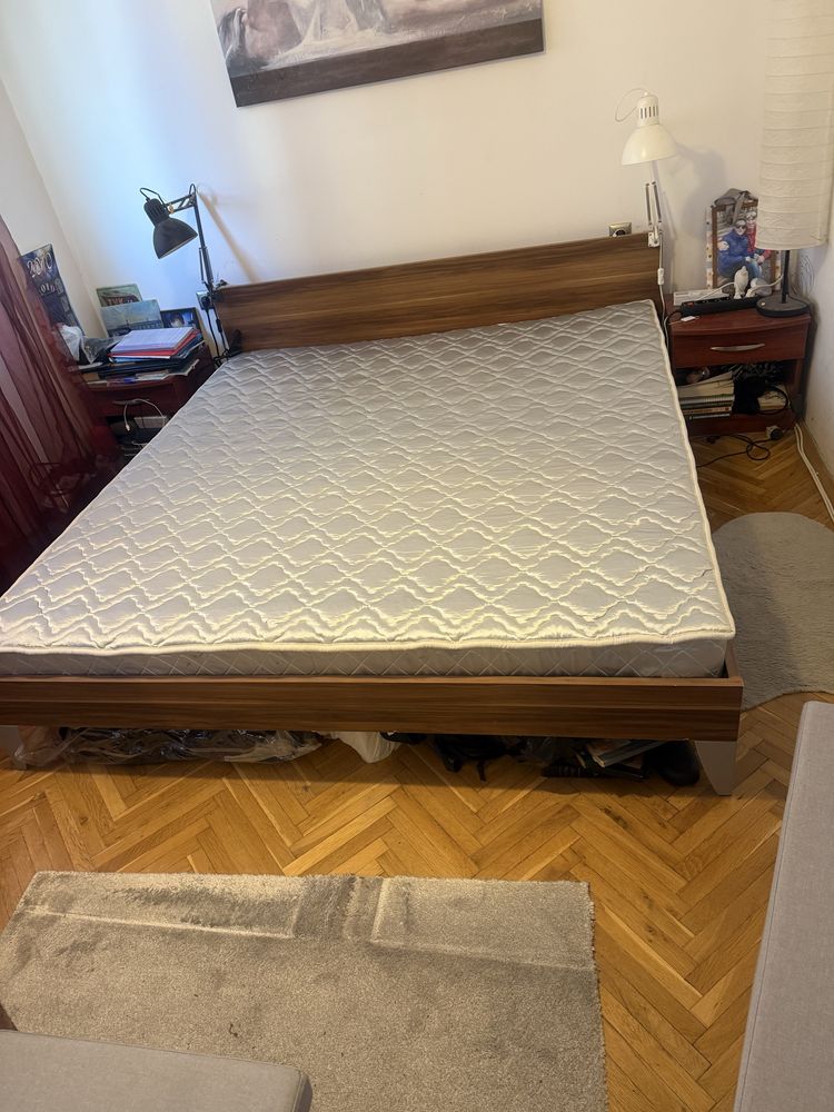 Спалня с матрак 180/200