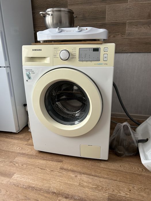 Продам стриральную машину samsung