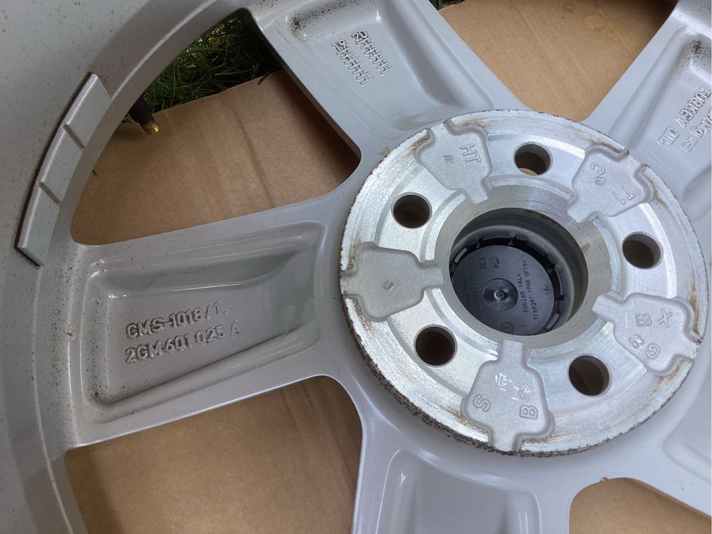 Set 4 buc jante R17 originale VW