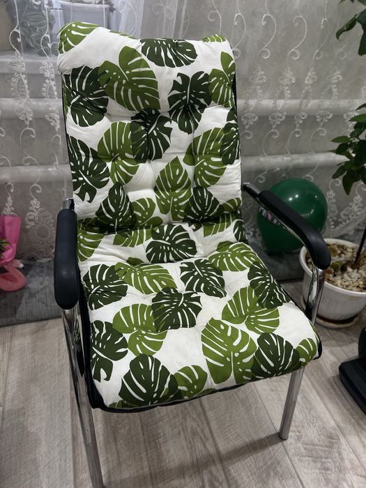 Стул вместе с подушкой