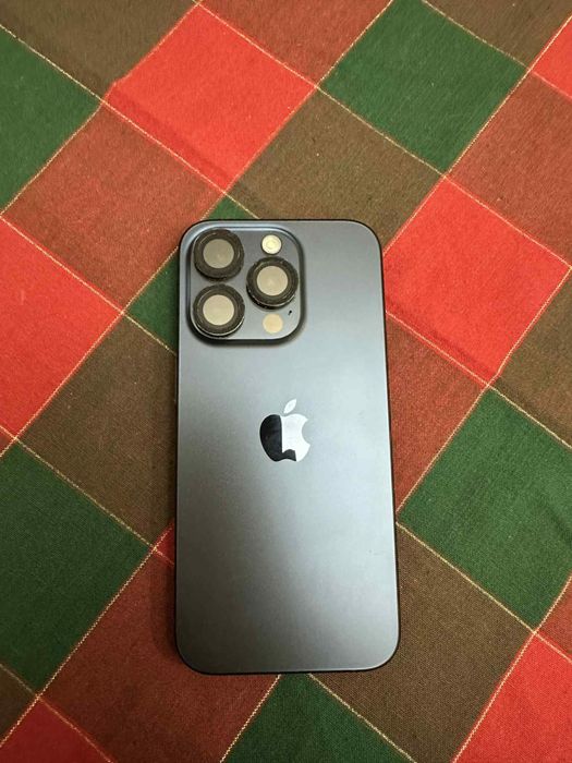 Iphone 15 pro  (negociabil)