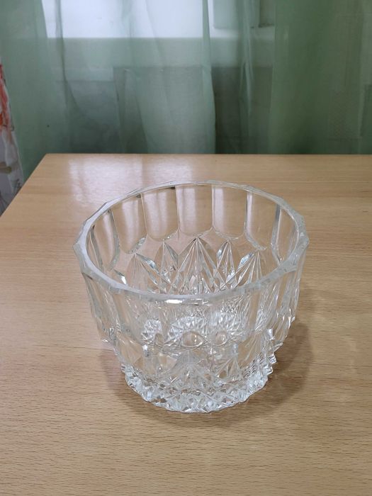 Хрустальная ваза