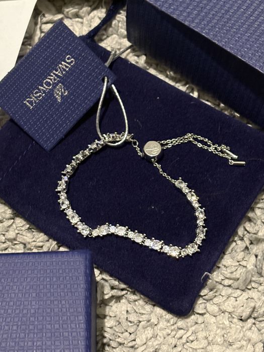 Bratara Swarovski noua