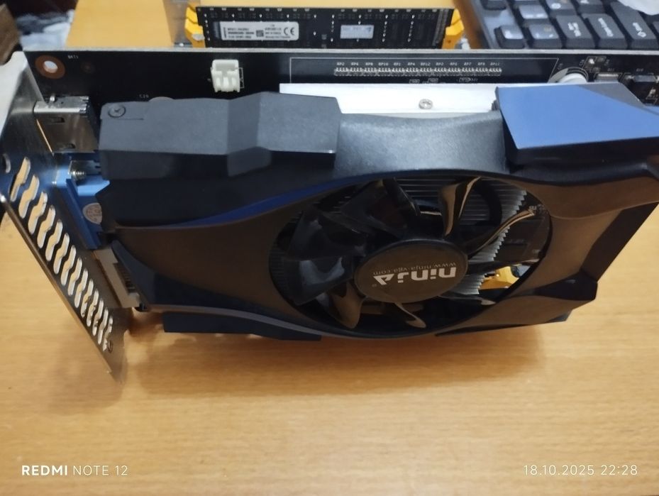 Продам комплект материскую плату H81 + видео карта 2 гб + 8 озу DDR 3