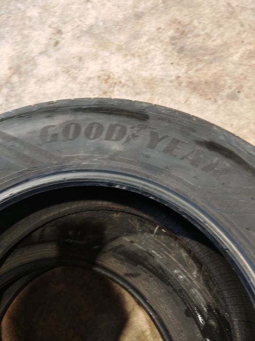 Vand cauciucuri godyear 235/65/18 dot2019