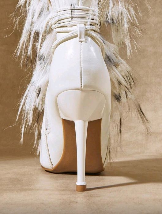 Нови стилни ботушки