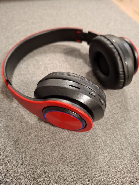 Căști de gaming wireless (Bluetooth) , iluminare RGB