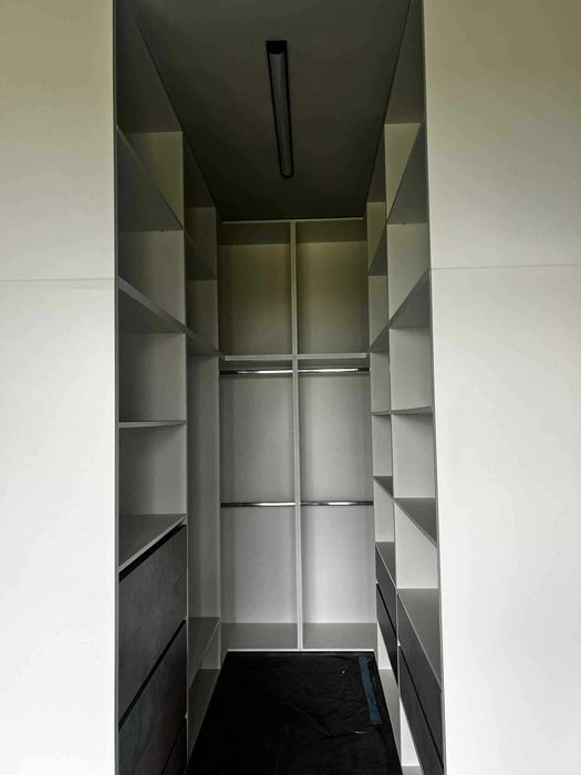 mobilier garderobă
uși interioare