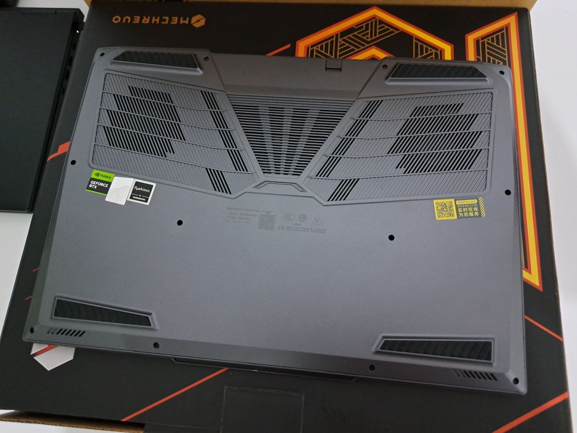 Игровой ноутбук Mechrevo Aurora X