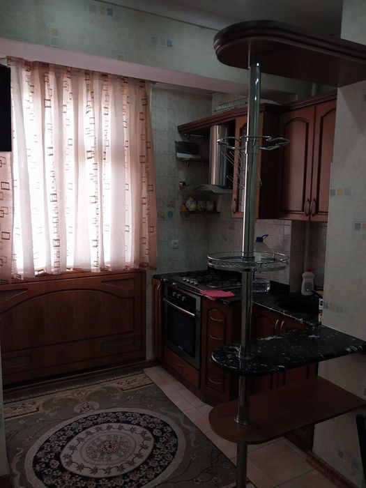 Продаётся 2комнатная квартира с мебелью .