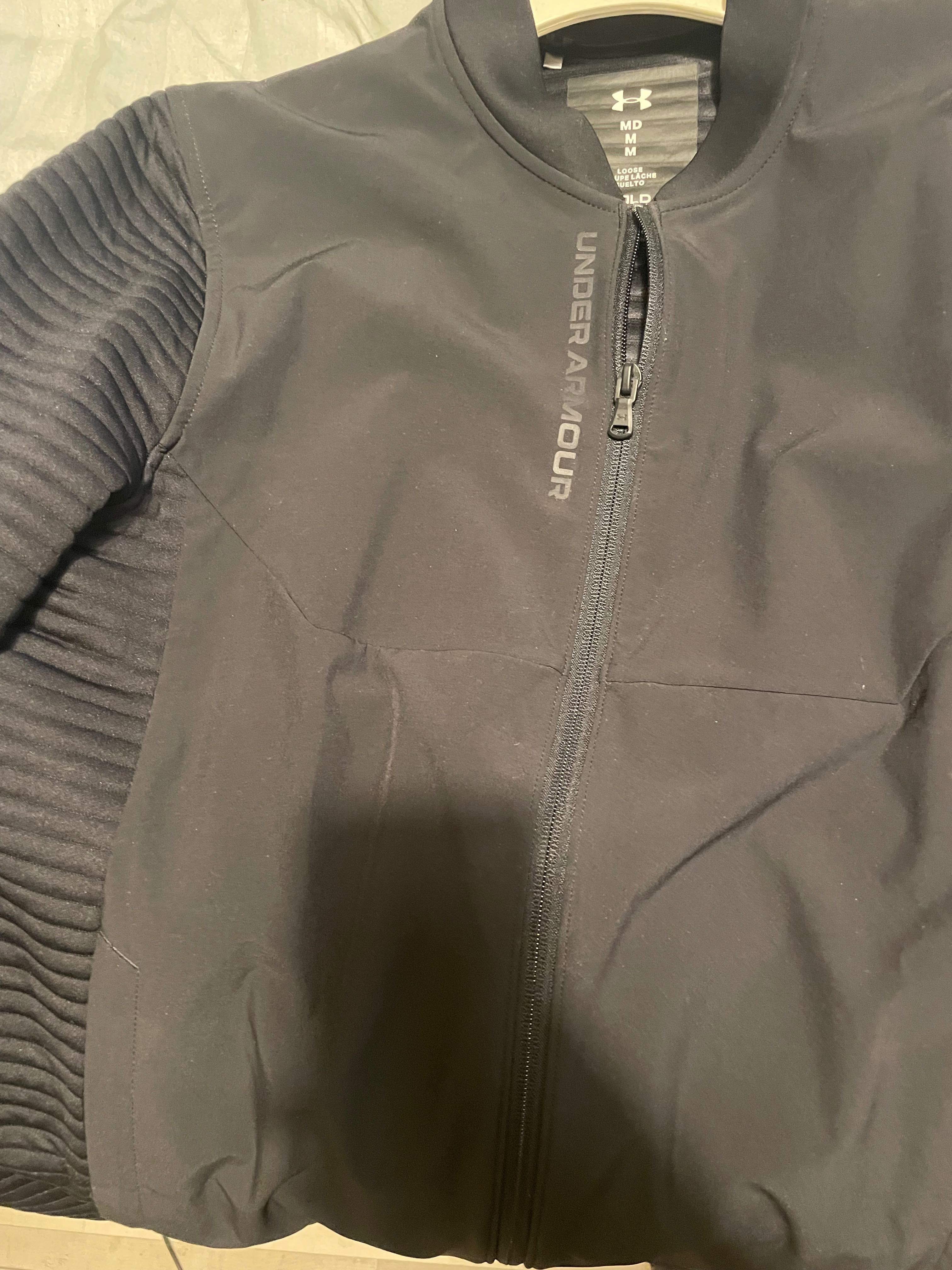 4 оригинални горнища найк тек Джордан и under armour и Адидас спешно