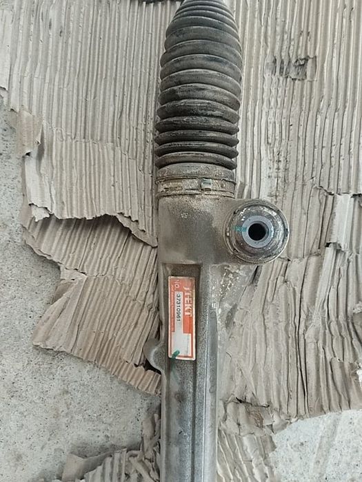 Продается рулевая рейка