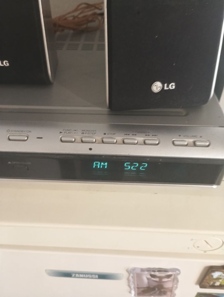 Система за домашно кино LG