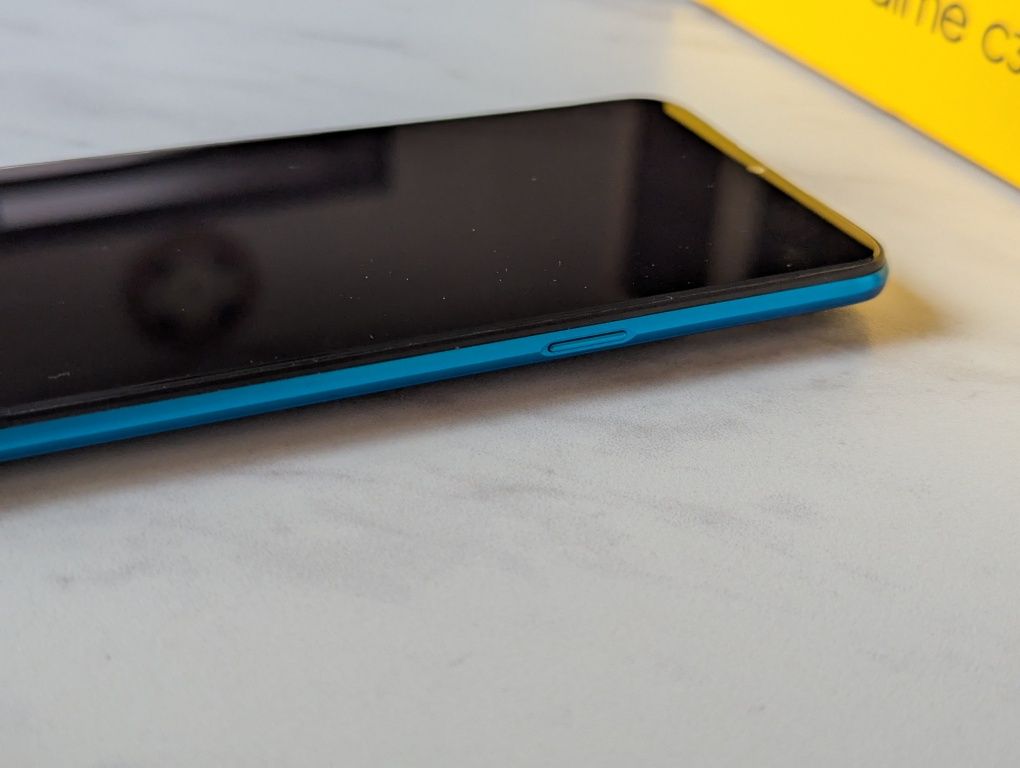 Смартфон realme C3 3/64 ГБ (RMX2020)