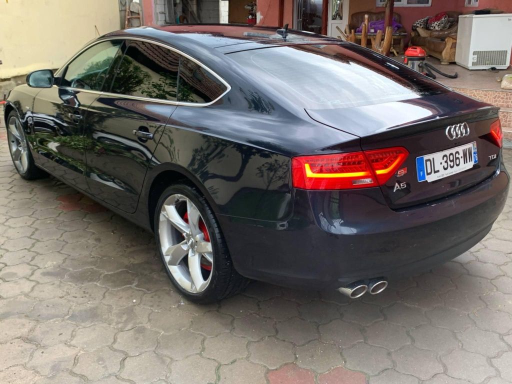 /// Audi A5 2.0 TDI 150 CP EURO 6 ///

An fab 2015 
Km 219.000 

• Spo