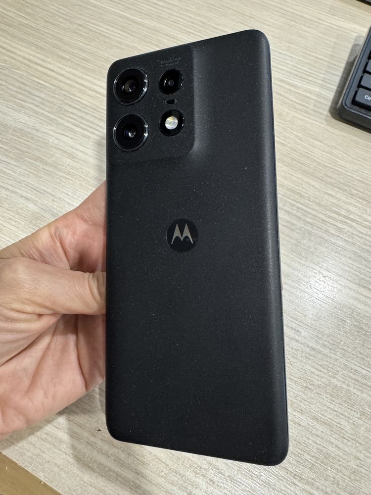 Motorola Edge 50 Pro, 512GB, 12GB RAM, 5G, Black Beauty!!!