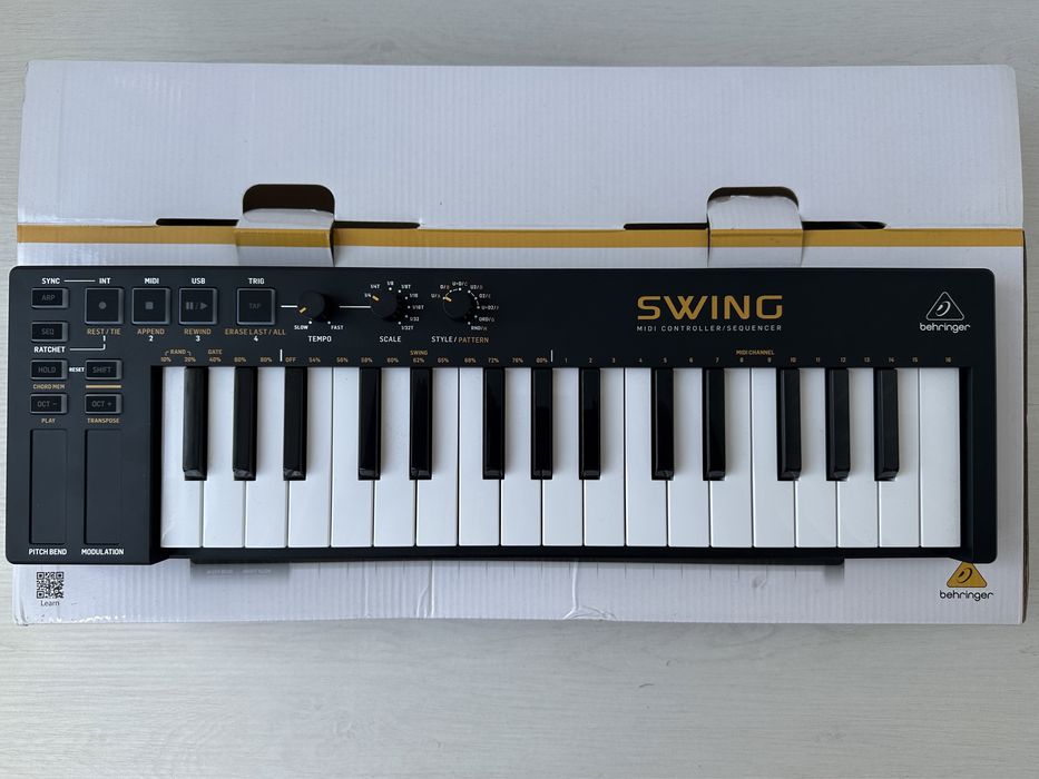 Продам MIDI-клавиатуру Behringer SWING
