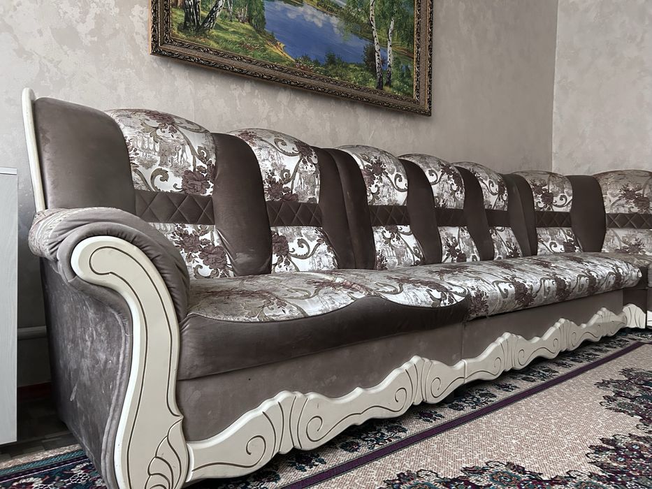 Диван в гостинную