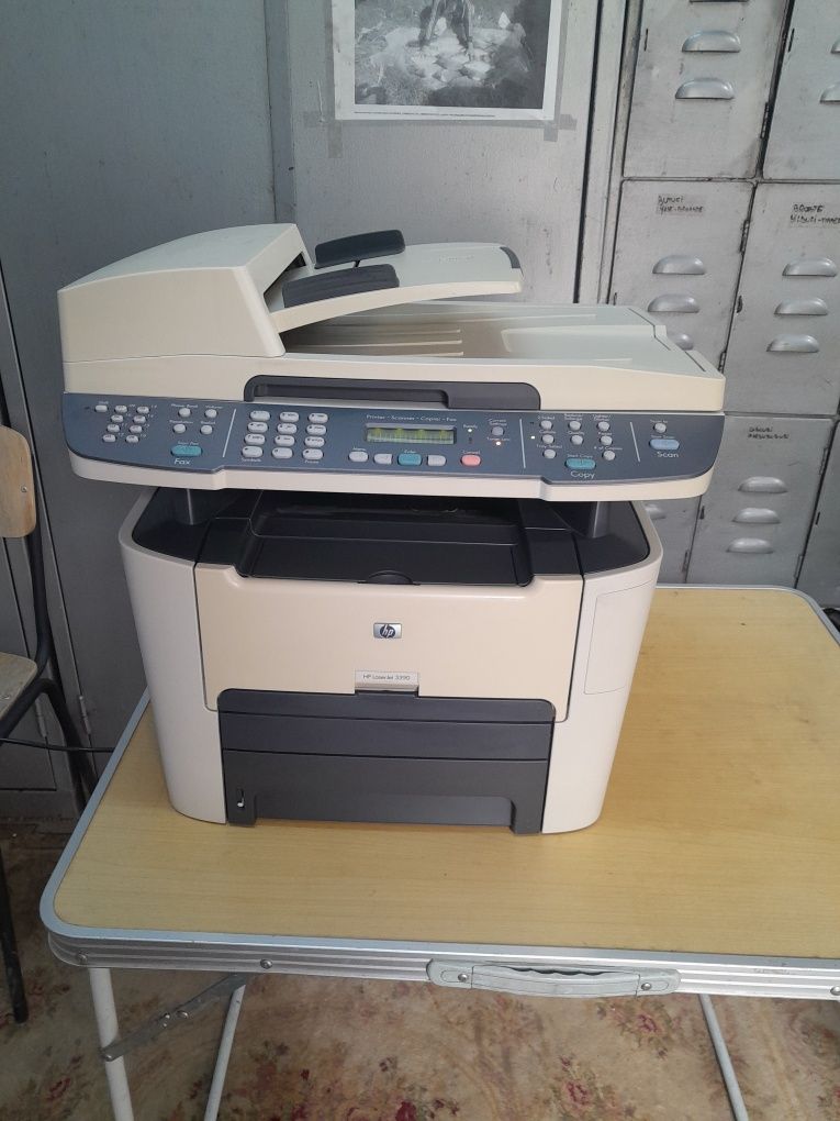 Multifuncțională HP laser jet 3390