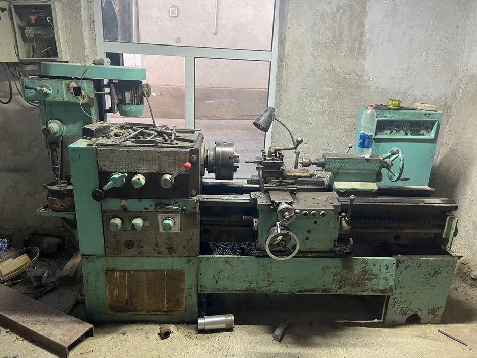 Токарный станок.