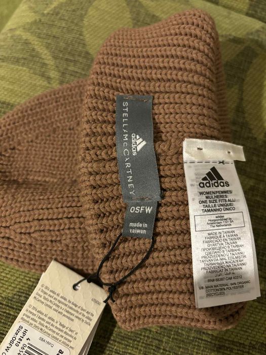 Нова Зимна дамска шапка Adidas Stella Mc Cartney