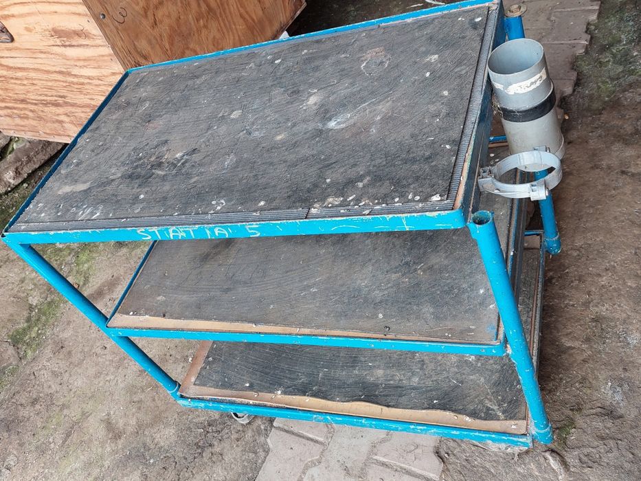 Carucior de montaj cu 3 polite