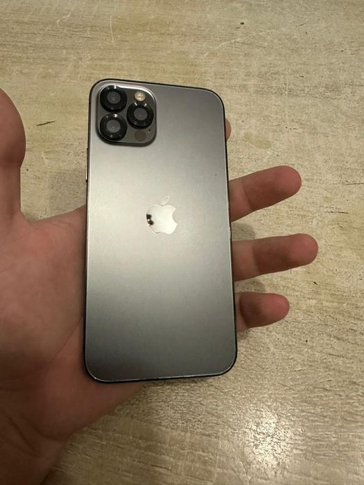 Продам iphone 12 pro 256