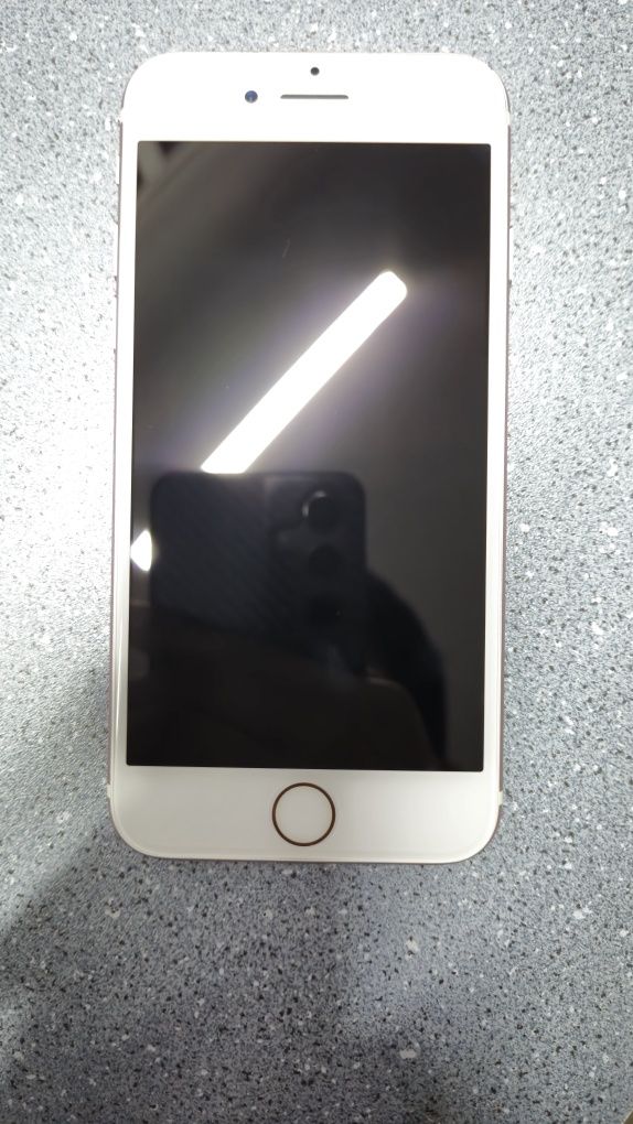 iPhone 7 Почти Новый