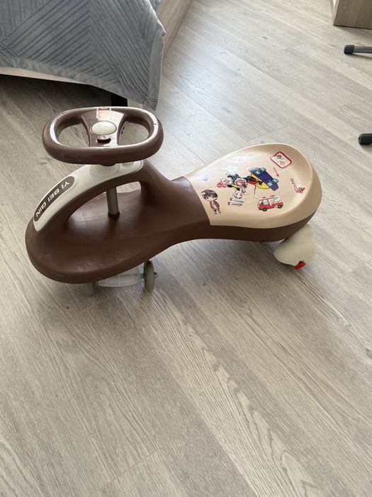 Продам машинку в хорошем состоянии