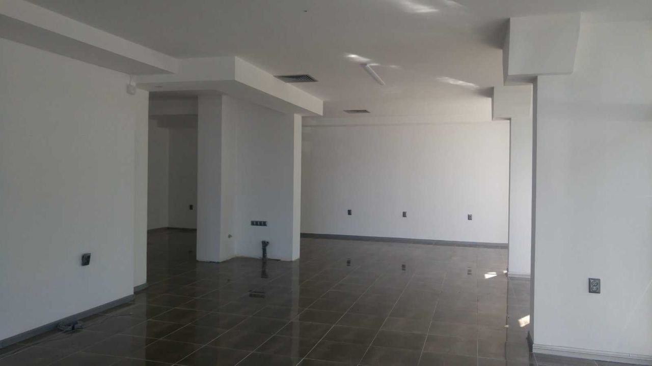 Продава се Офис в Бургас, Славейков - 122 кв.м за 795 €/кв.м - Снимка #4