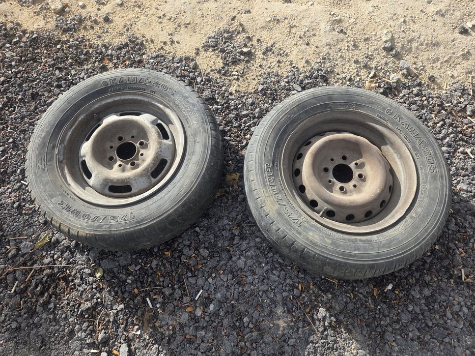 Диски штампованные с шинами R13