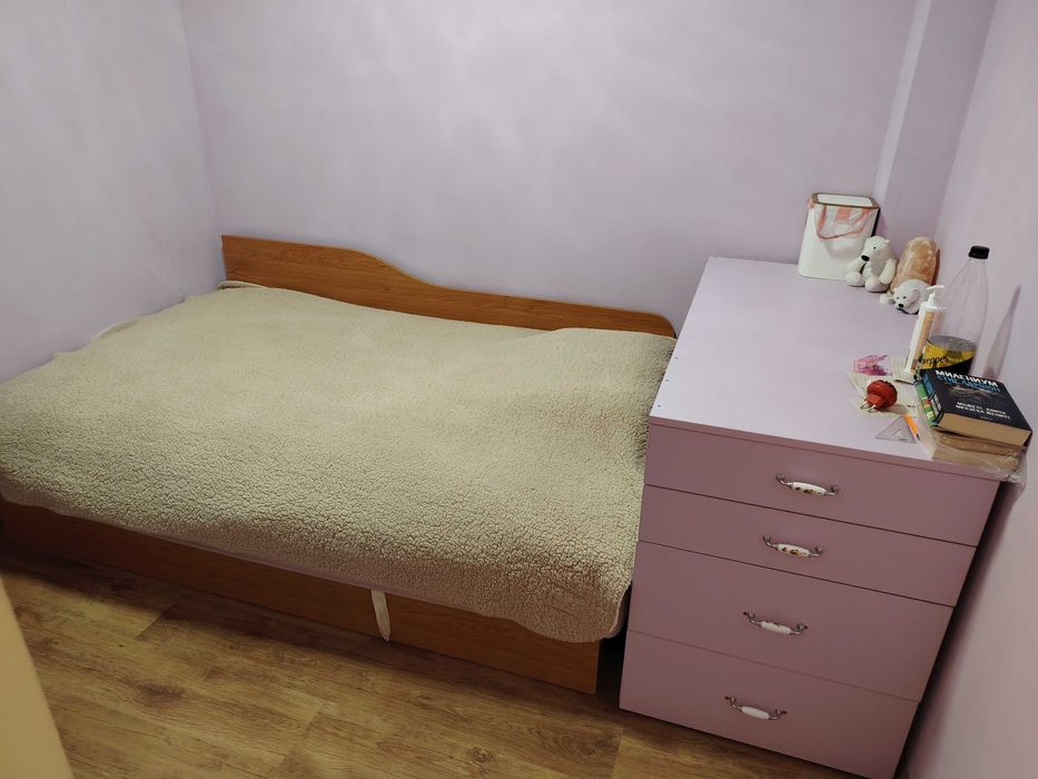 Спалня/приста 120/200 и срине към нея