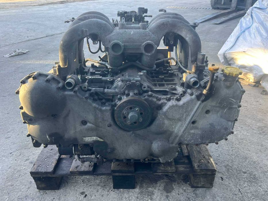 Двигател SUBARU OUTBACK 3.0I 210к.с. 01г.-КОД:EZ30