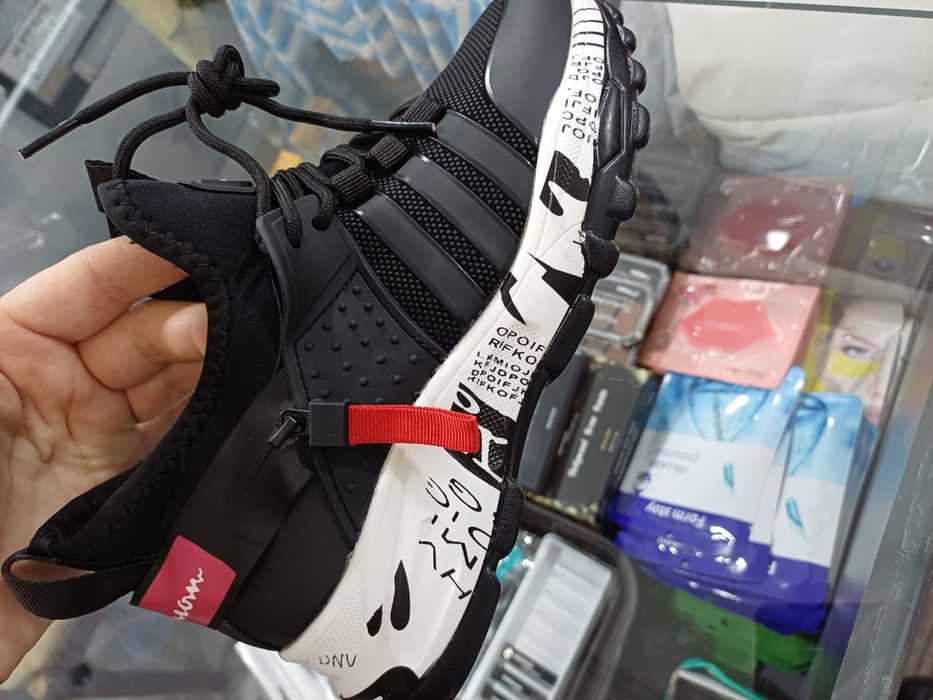 Зимние кроссовки