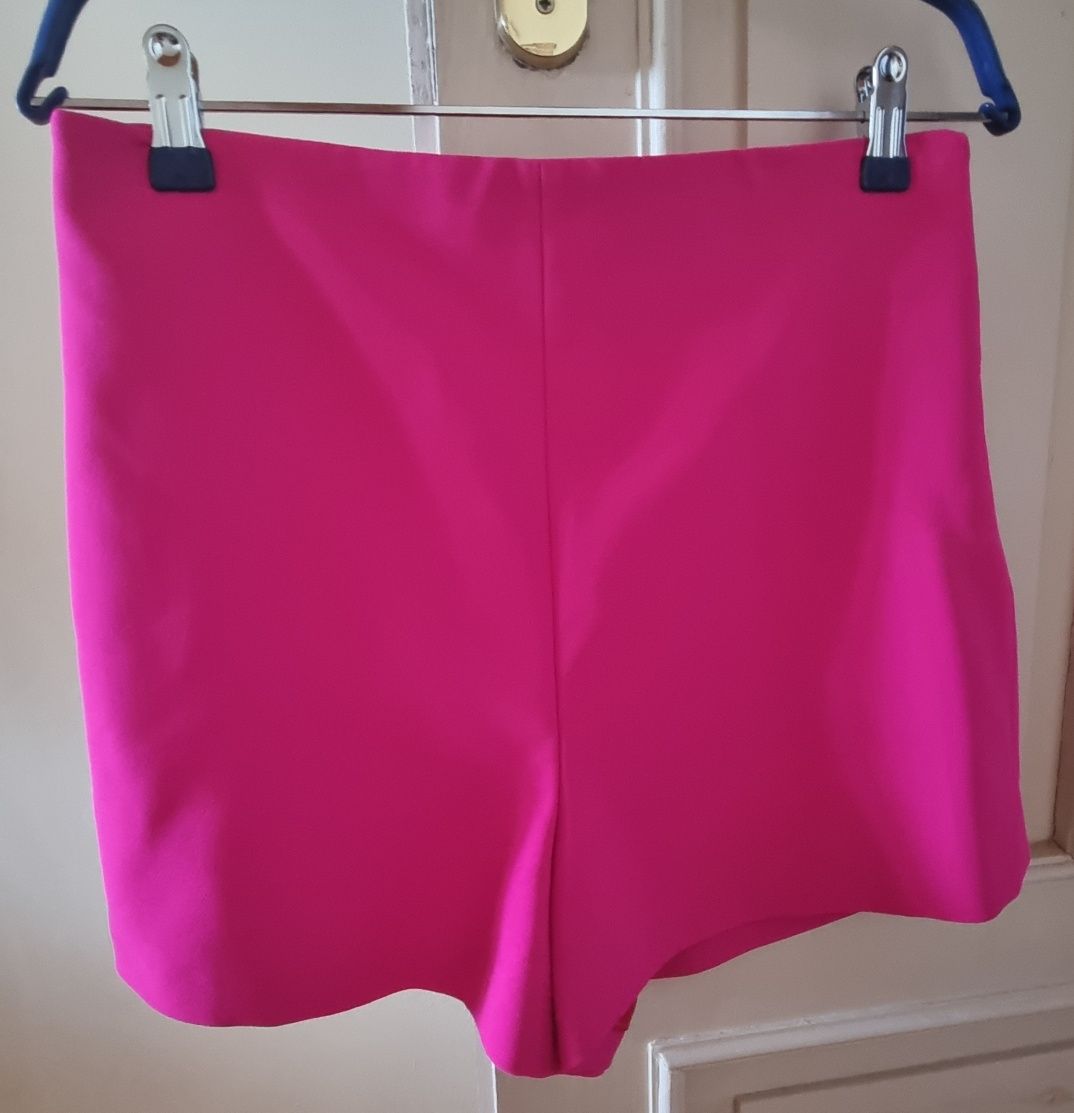 ZARA чисто нови с етикет къси панталонки и пола панталонки