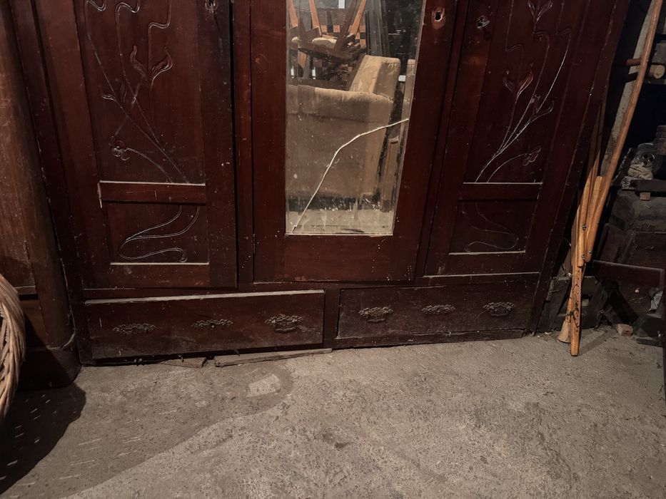 Антични старинни мебели ретро